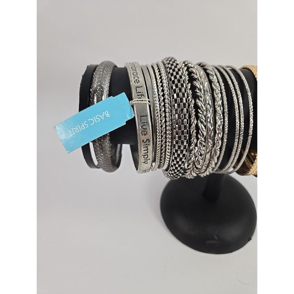 Bangle Bracelet Lot of Bangles Mixed Metals Great for Stacking - Picture 5 of 5